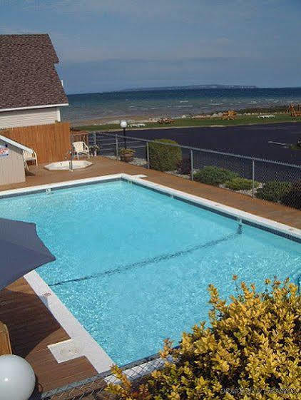 Bridgeview Motel Mackinaw City Facilities photo